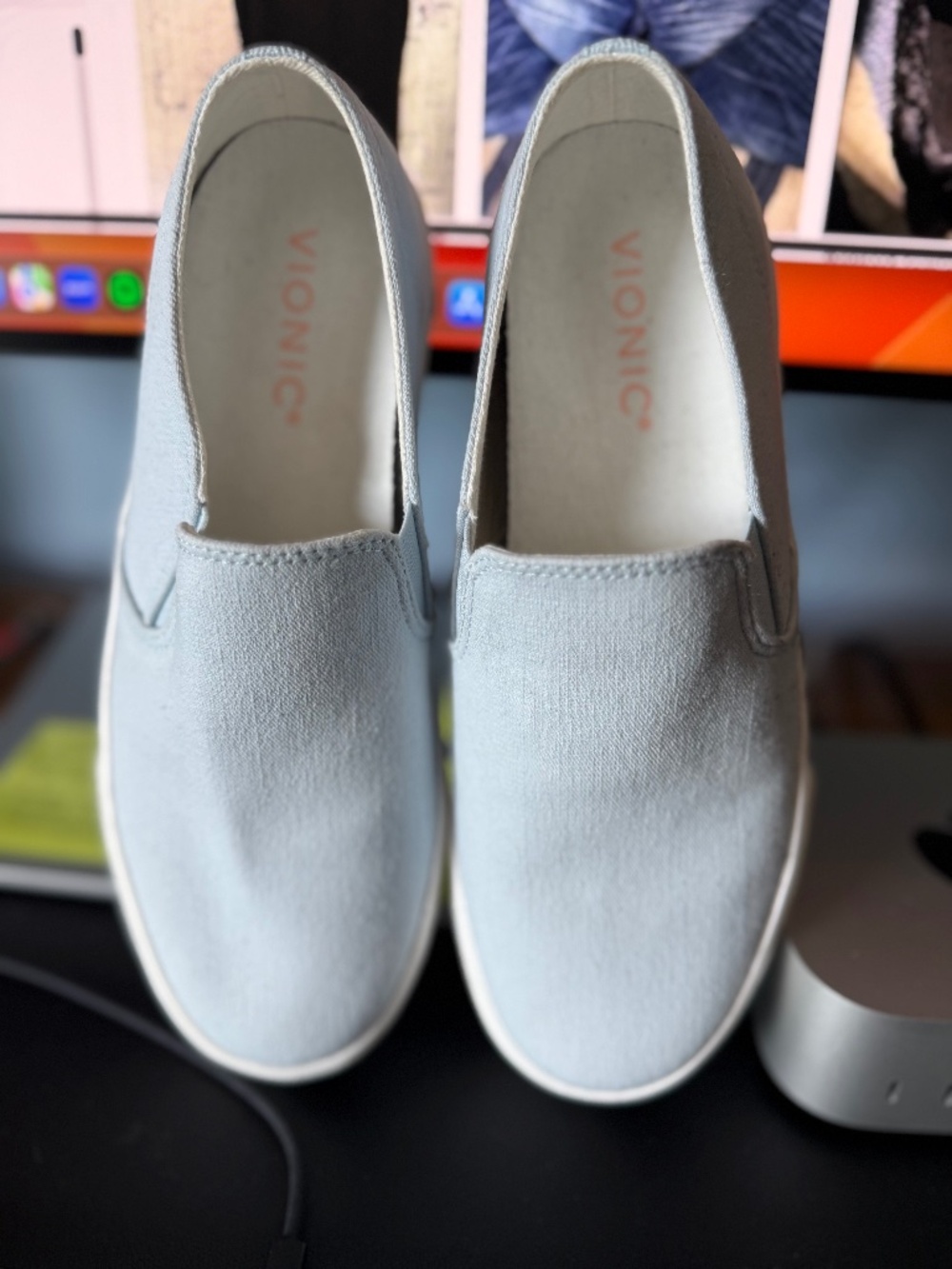 Women's Vionic Barely Wore Around the House. Light Blue. Size 7.